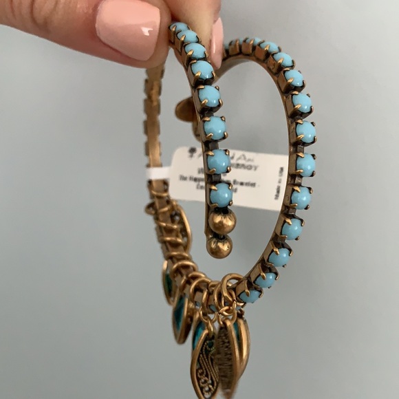 Alex and Ani Pirate Radio happening wrap 🤩 - Picture 3 of 4